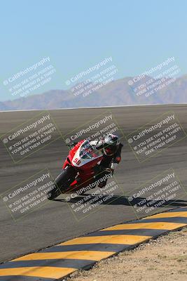 media/Nov-06-2023-Moto Forza (Mon) [[ce023d0744]]/4-Beginner Group/Session 2 (Bowl Tight Speed)/